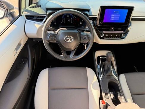 Used 2026 Toyota Corolla LE FWD image 13