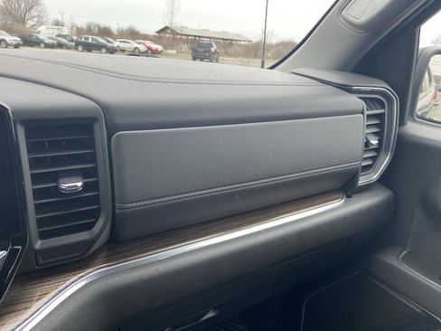 Used 2023 Chevrolet Silverado 1500 RST image 38