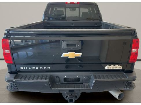 Used 2018 Chevrolet Silverado 2500 High Country AWD/4WD image 5