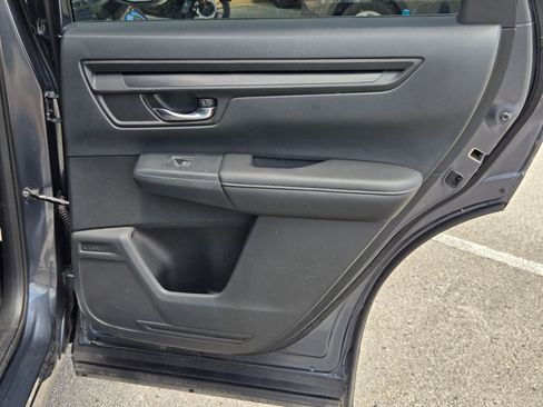 Used 2025 Honda CR-V LX image 26