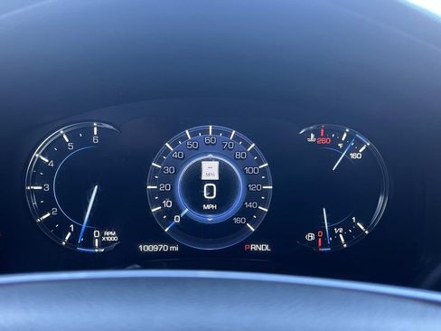 Used 2017 Cadillac Escalade Luxury image 39