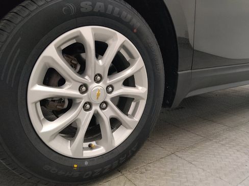 Used 2019 Chevrolet Equinox LT w/ LPO, Floor Liner Package AWD/4WD image 31