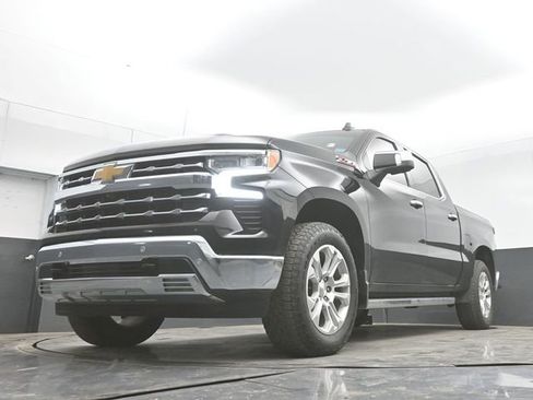Used 2022 Chevrolet Silverado 1500 LTZ AWD/4WD image 43