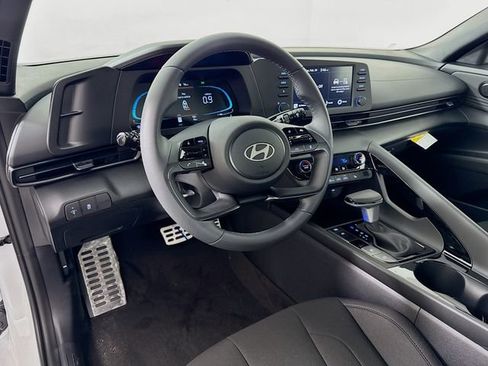 New 2026 Hyundai Elantra SEL Sport image 12