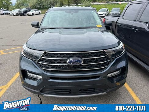 Certified 2023 Ford Explorer XLT w/ Equipment Group 202A AWD/4WD image 2
