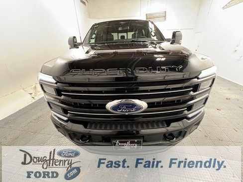 New 2026 Ford F250 Platinum AWD/4WD image 3