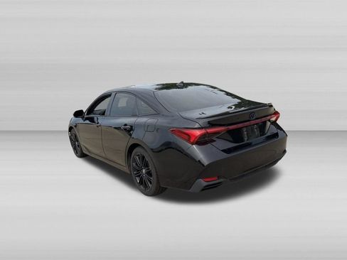 Used 2022 Toyota Avalon XSE FWD image 6