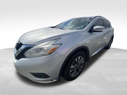 Used 2016 Nissan Murano SV AWD/4WD image 2