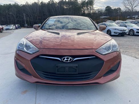 Used 2013 Hyundai Genesis 2.0T image 3