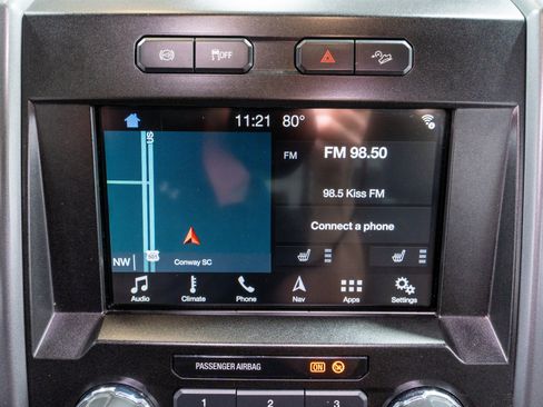Used 2018 Ford F250 XLT w/ XLT Premium Package AWD/4WD image 17
