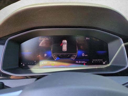 Used 2025 Volkswagen Jetta Sport image 11