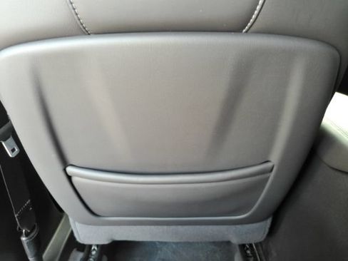 Used 2024 Cadillac XT4 Premium Luxury FWD image 31