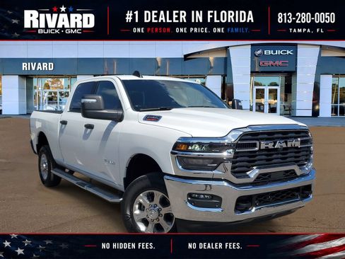 Used 2025 RAM 2500 Big Horn AWD/4WD image 1