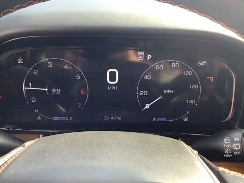 Used 2023 Jeep Grand Wagoneer Series III image 21