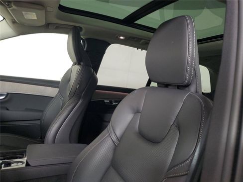 Certified 2026 Volvo XC90 B6 Ultra AWD/4WD image 20