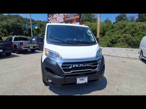 Used 2025 RAM ProMaster 2500 w/ U-Haul Equipment Group FWD image 3