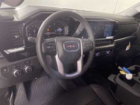 Used 2025 GMC Sierra 1500 Elevation image 10