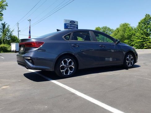 Used 2019 Kia Forte LXS FWD image 5