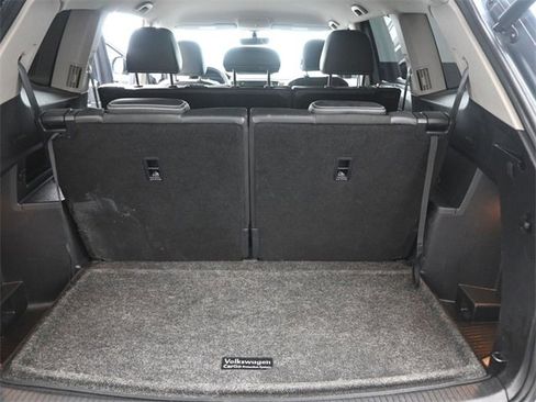 Used 2023 Volkswagen Atlas SE image 12