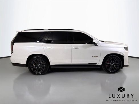 Used 2024 Cadillac Escalade V w/ LPO, ONYX Package AWD/4WD image 5