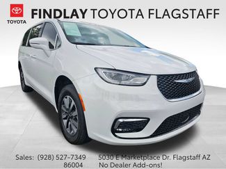 Used 2022 Chrysler Pacifica Touring-L FWD video 1