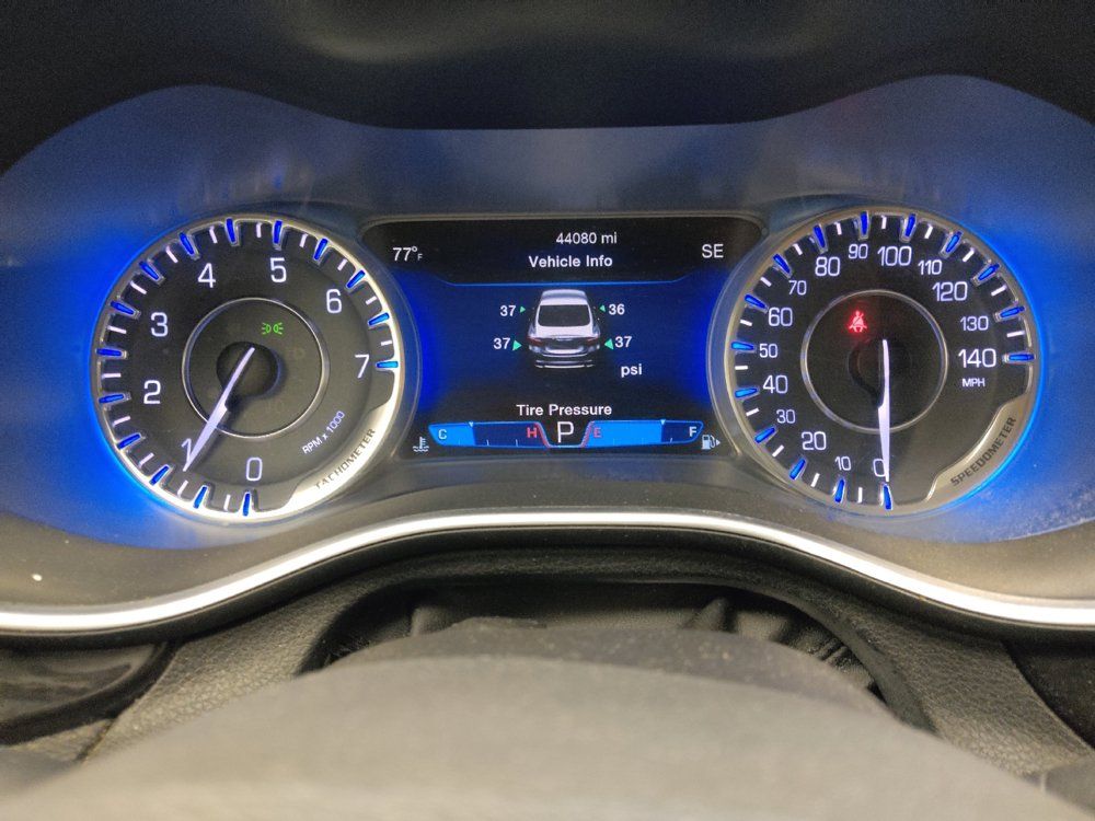 Used 2015 Chrysler 200 C FWD image 23
