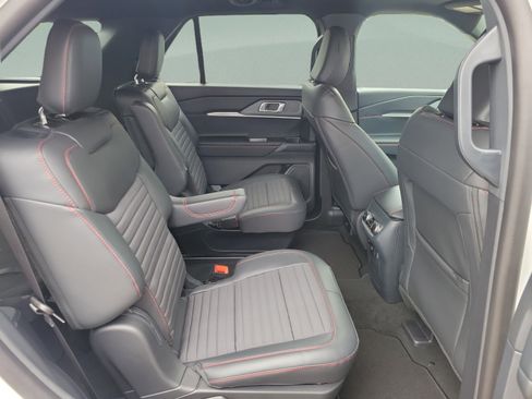 New 2026 Ford Explorer ST-Line w/ ST-Line Street Pack AWD/4WD image 28