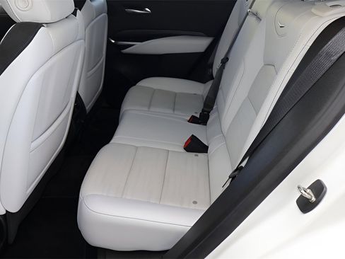 Used 2024 Cadillac XT4 Sport image 13