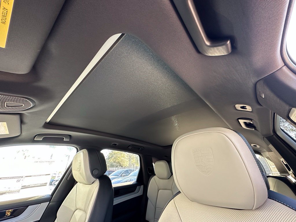 Certified 2026 Porsche Cayenne S AWD/4WD image 23