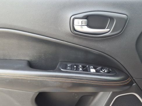 Used 2020 Jeep Compass Limited FWD image 13