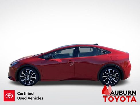 Certified 2024 Toyota Prius Prime FWD image 5