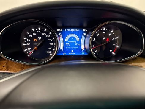Used 2014 Maserati Quattroporte GTS RWD image 27