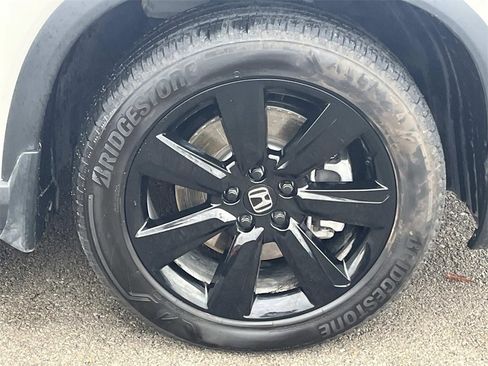 Used 2025 Honda Pilot Black Edition image 11