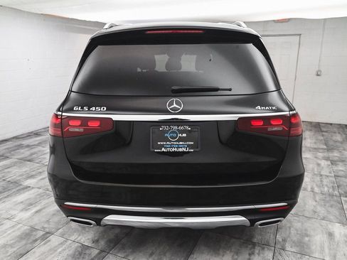 Used 2024 Mercedes-Benz GLS 450 4MATIC image 5