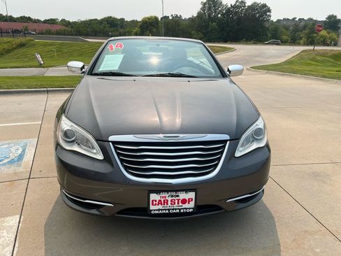Used 2014 Chrysler 200 Touring FWD image 3