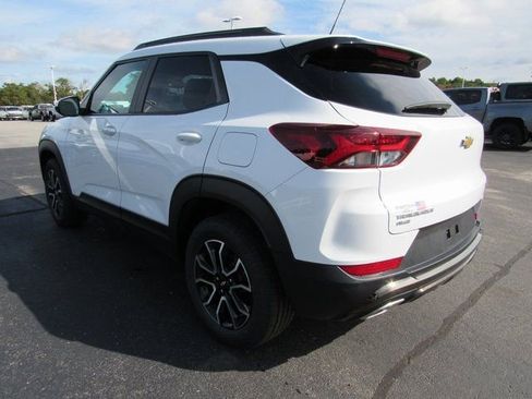 Used 2023 Chevrolet TrailBlazer ACTIV w/ Sun and Liftgate Package image 7
