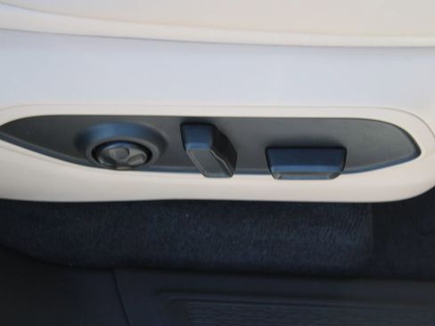 New 2026 Jeep Grand Cherokee L Limited w/ Limited Altitude Package AWD/4WD image 14