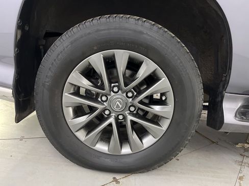 Used 2018 Lexus GX 460 Premium image 16