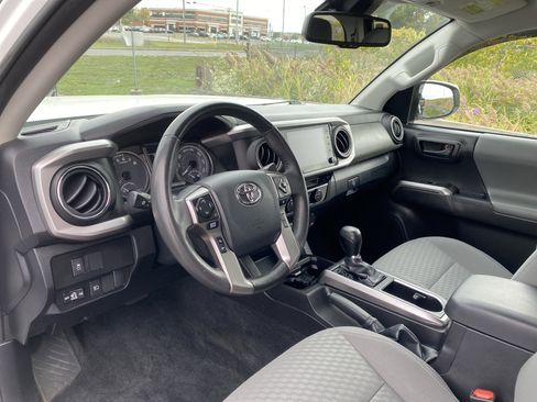 Used 2023 Toyota Tacoma SR5 image 11