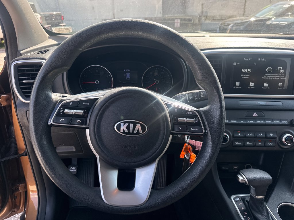 Used 2020 Kia Sportage LX AWD/4WD image 14