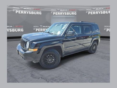Used 2014 Jeep Patriot Sport w/ Power Value Group AWD/4WD image 1