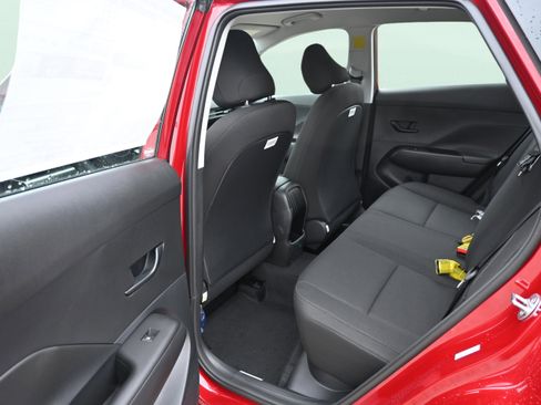Used 2026 Hyundai Kona SE FWD image 11