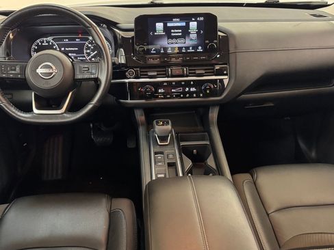 Used 2023 Nissan Pathfinder SL image 15