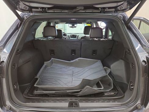 Certified 2023 Chevrolet Equinox RS AWD/4WD image 9