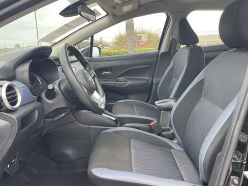 Used 2024 Nissan Versa SV FWD image 18