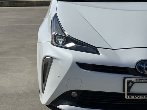 Used 2021 Toyota Prius LE w/ Carpet Mat Package (TMS) AWD/4WD image 7