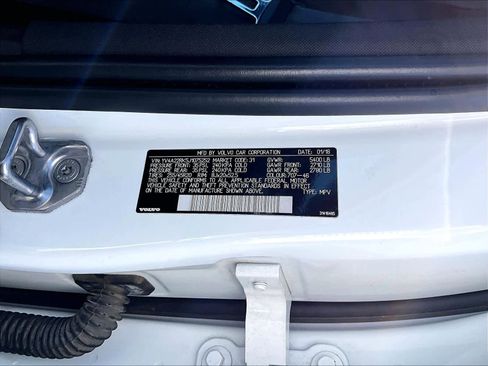 Used 2018 Volvo XC60 T6 Momentum w/ Convenience Package AWD/4WD image 34