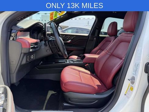 Used 2025 Lincoln Corsair Reserve w/ Jet Appearance Package AWD/4WD image 9