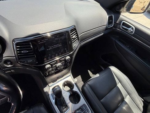 Used 2021 Jeep Grand Cherokee Limited AWD/4WD image 19