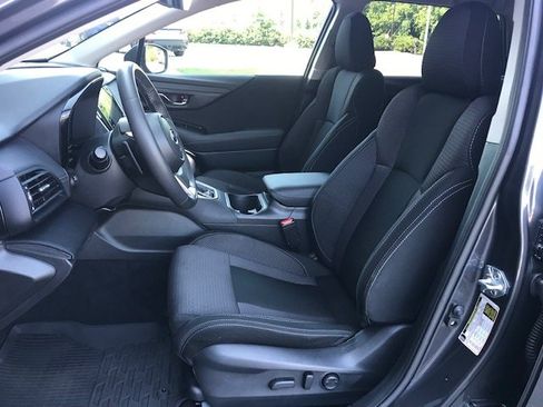 Used 2024 Subaru Outback Premium AWD/4WD image 6